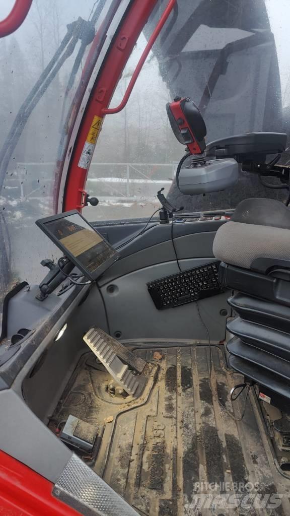 Komatsu 931XC Skördare