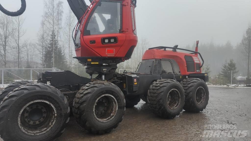 Komatsu 931XC Skördare