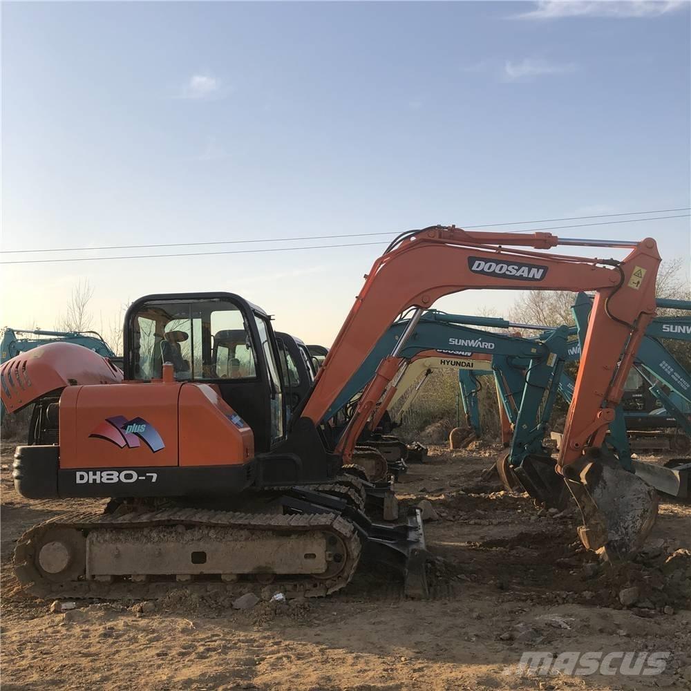 Doosan DH80 Midigrävmaskiner 7t - 12t