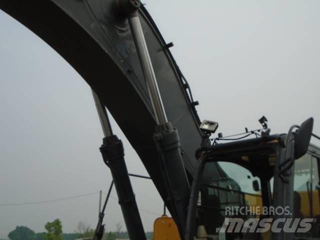 John Deere 450 DLC Bandgrävare
