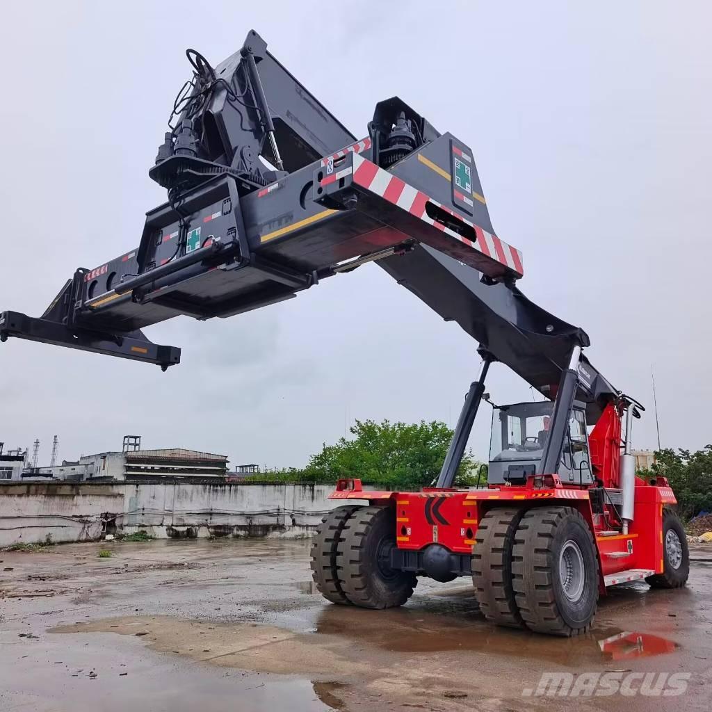 Kalmar DRF 450 Reachstackers