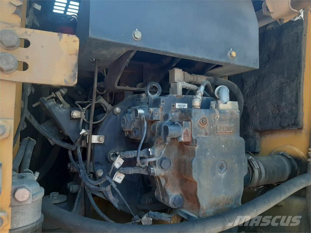 Komatsu PW180-7 Hjulgrävare