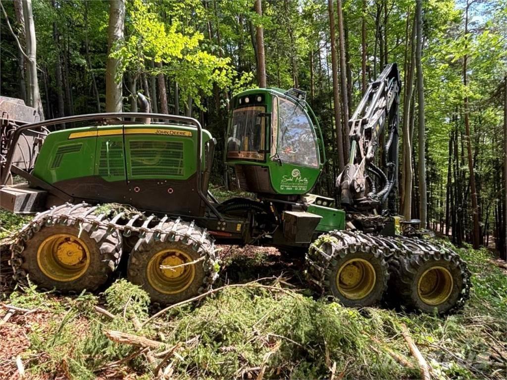 John Deere 1270 G Skördare