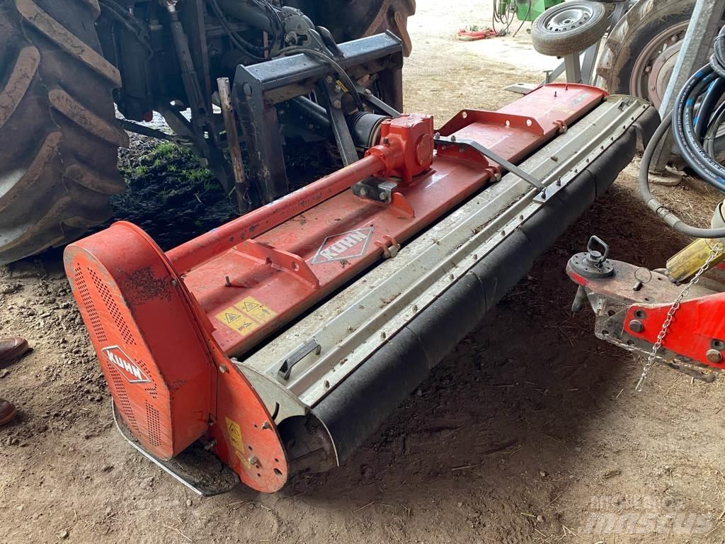 Kuhn BP 305 Krossar