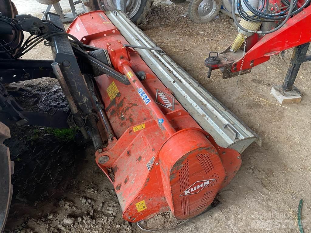 Kuhn BP 305 Krossar