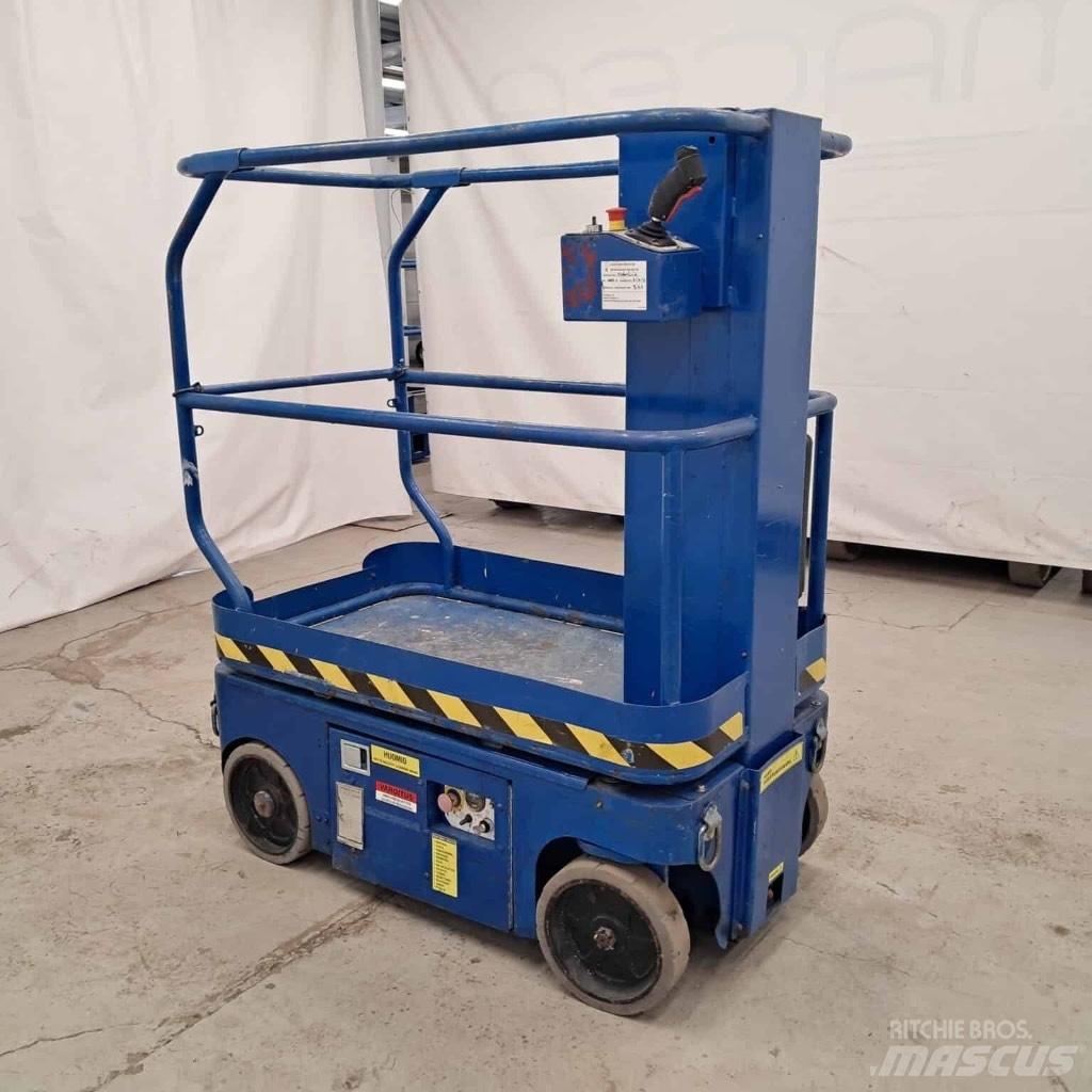 UpRight TM12 Saxliftar