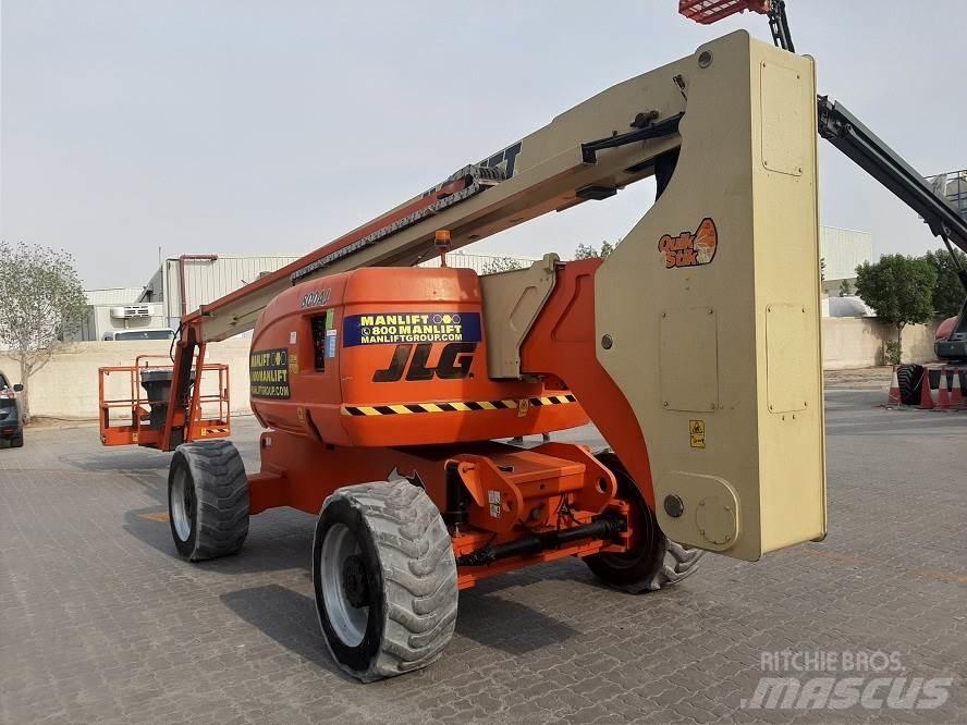JLG 800AJ Bomliftar
