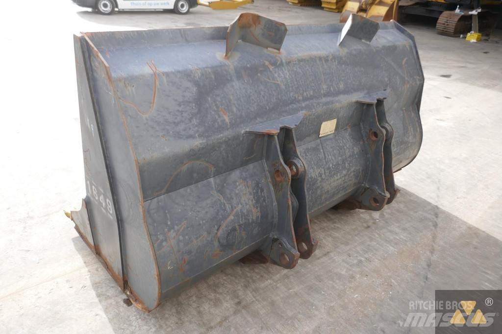Volvo L120B Bucket Skopor