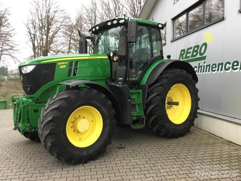 John Deere 6250R Traktorer
