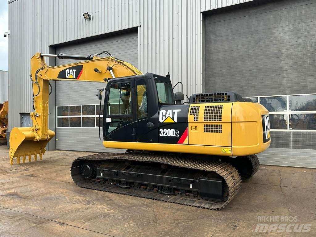 CAT 320D2 Bandgrävare