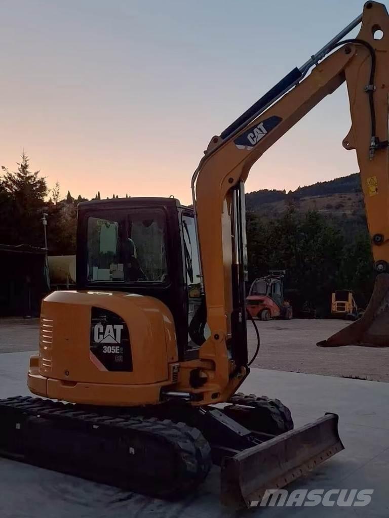 CAT 305E2CR Minigrävare < 7t