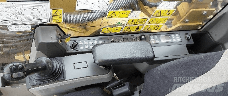 CAT 326F Bandgrävare