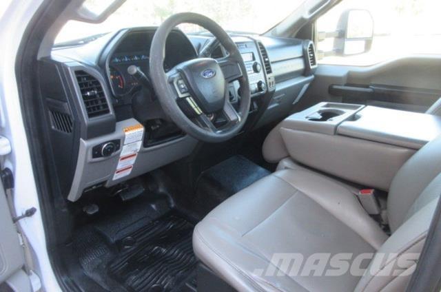 Ford F550 Bärgningsbilar