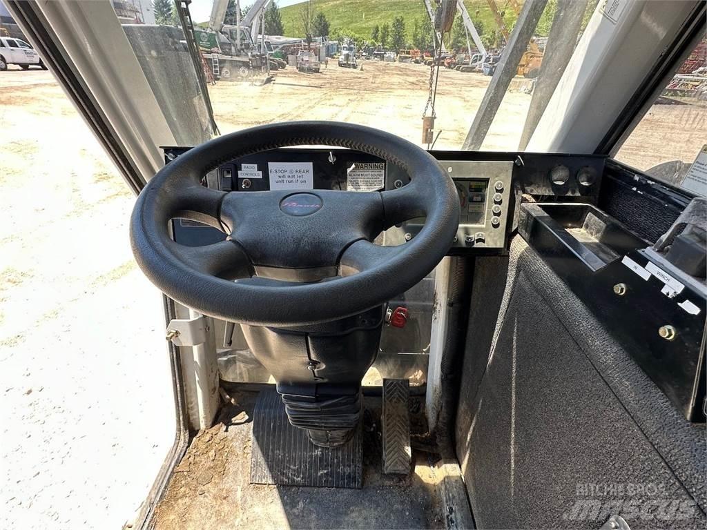 National 1100 Kranbilar
