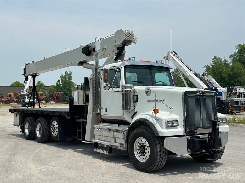National 8100D Kranbilar