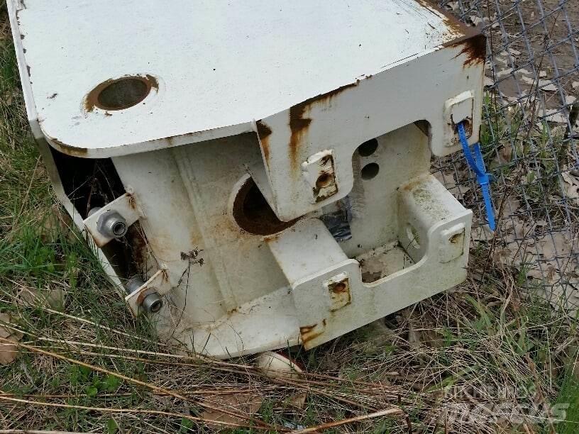 Terex  Bommar och stickor