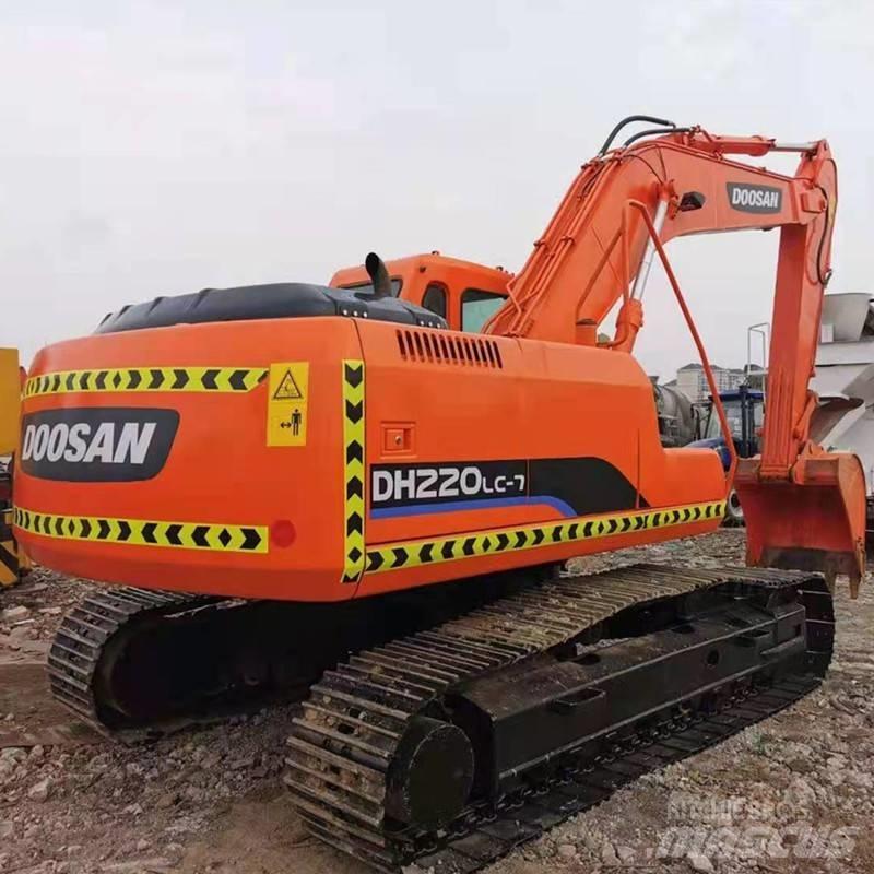 Doosan DH 220 Bandgrävare