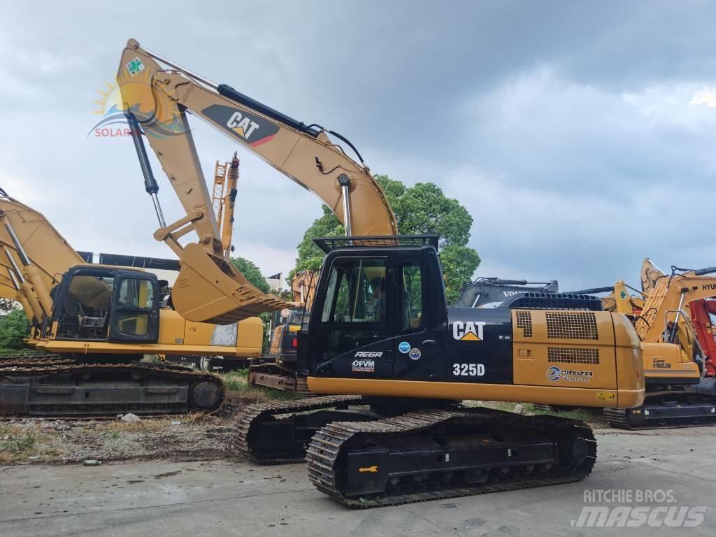 CAT 325 D Bandgrävare