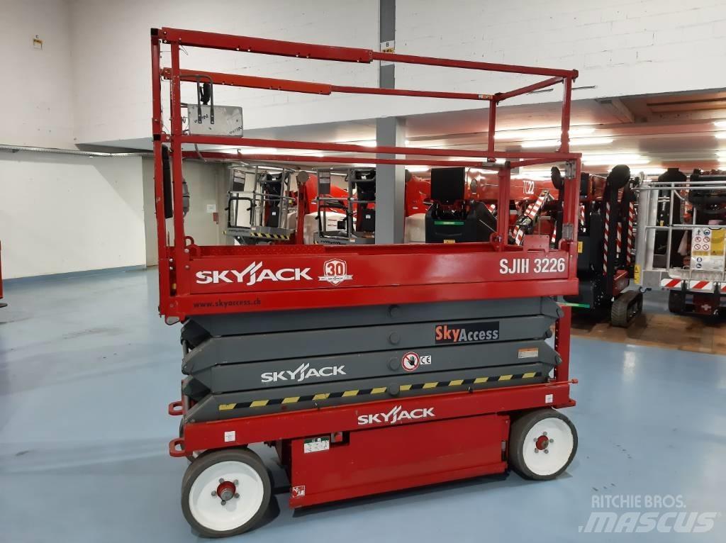 SkyJack SJIII 3226 Saxliftar