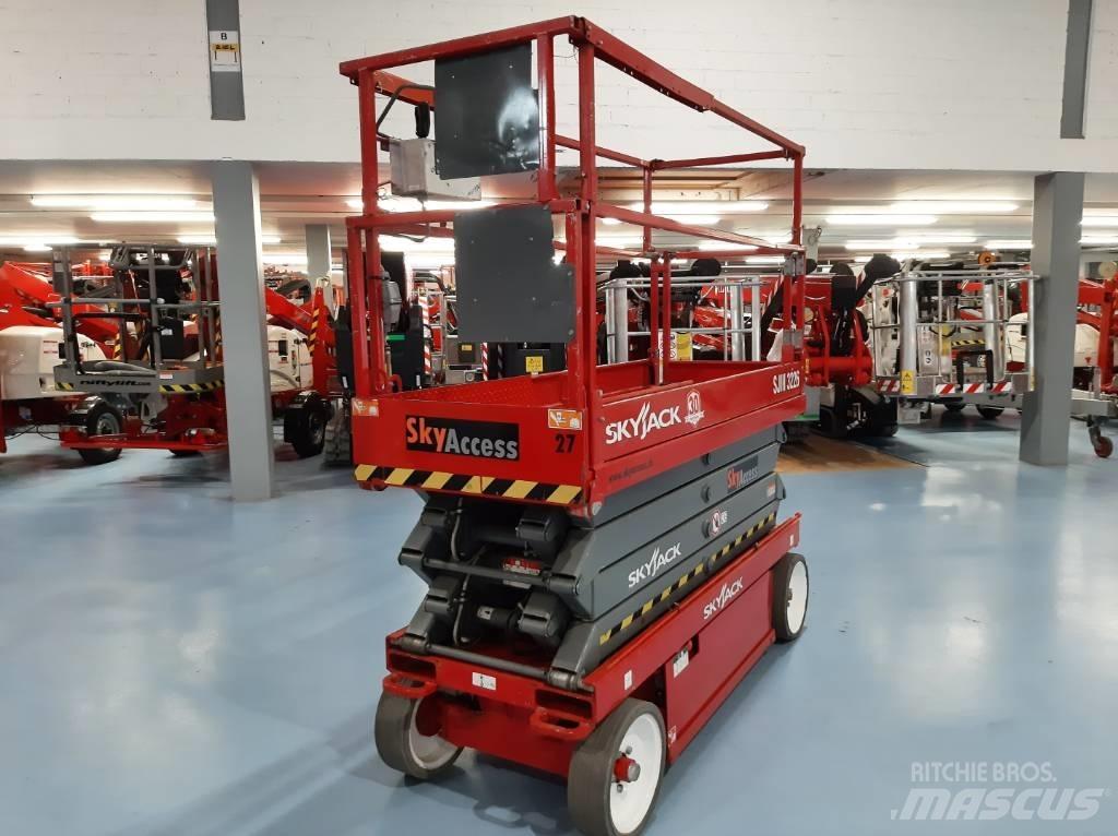 SkyJack SJIII 3226 Saxliftar