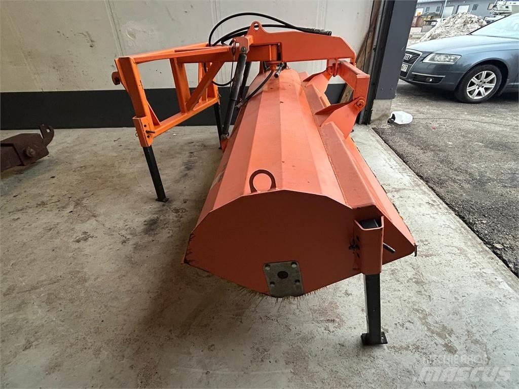 FMG avoharja AH240 Borstar & borstskopor