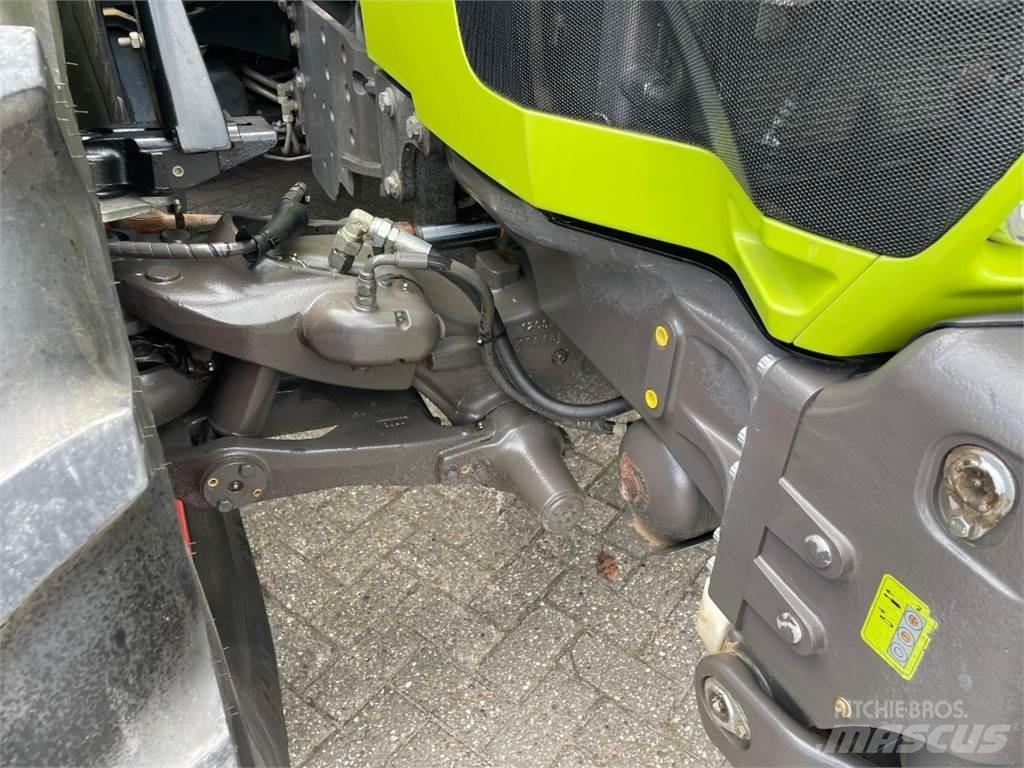 CLAAS Arion 650 Traktorer