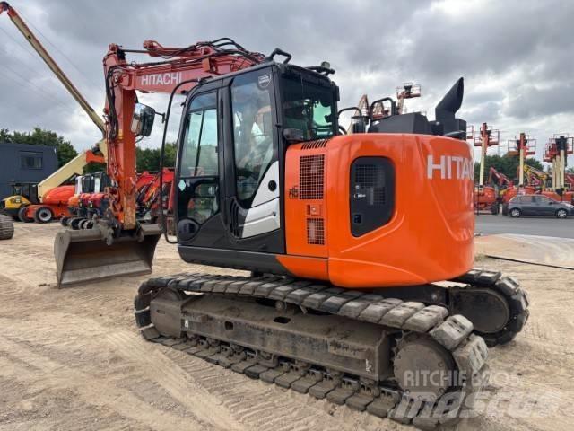 Hitachi ZX 135 US-6 Bandgrävare