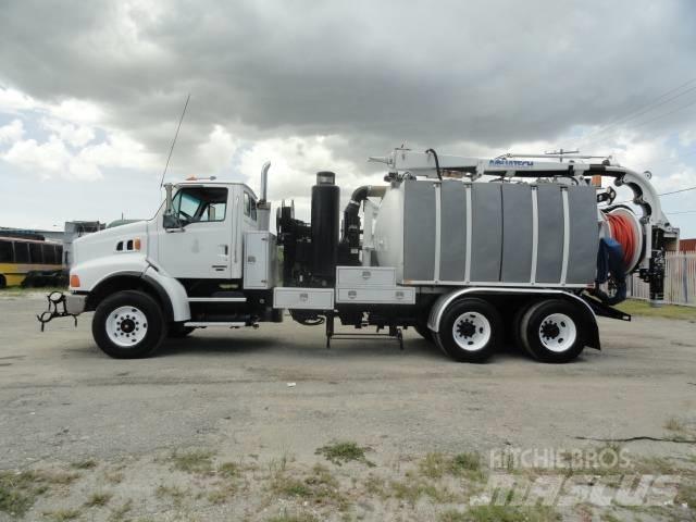 Sterling LT 9500 Slamsugningsbil