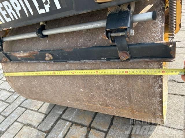 CAT CB 114 Tvåvalsvältar
