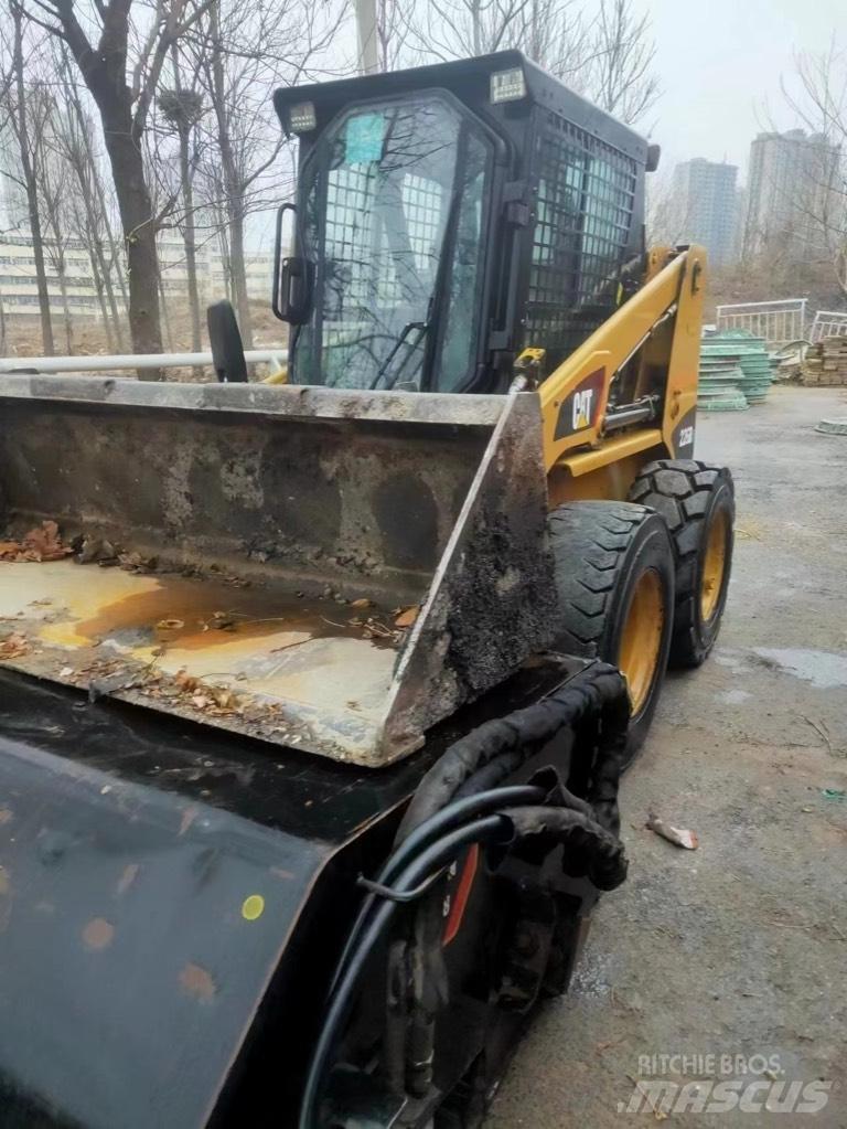 CAT 226 B Kompaktlastare