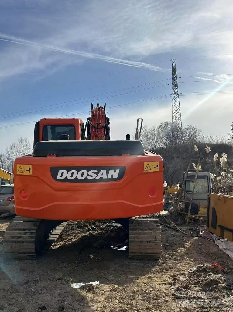 Doosan DX225LC-9C Bandgrävare
