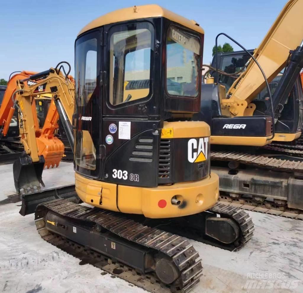CAT 303 C Minigrävare < 7t