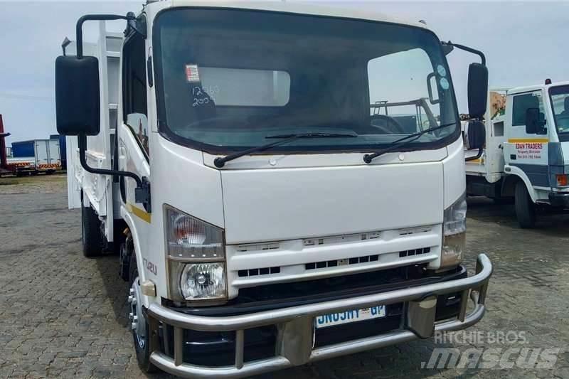 Isuzu NPR400 Övriga bilar