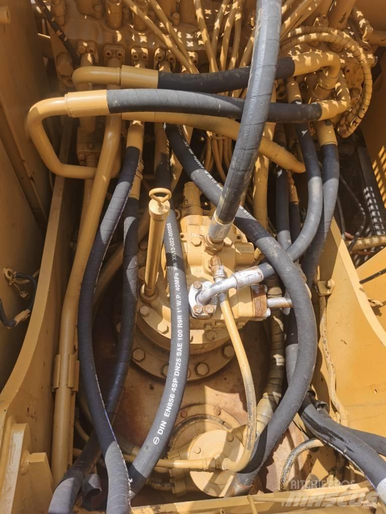 CAT 320 C L Bandgrävare