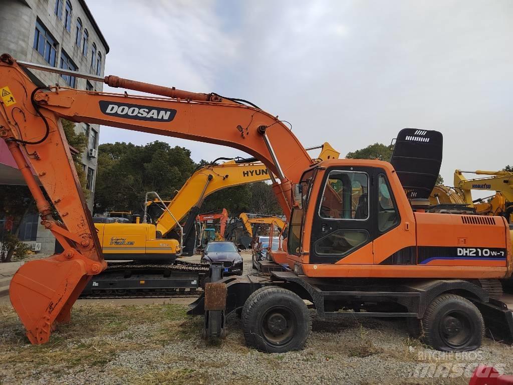 Doosan DH 210 W-7 Hjulgrävare