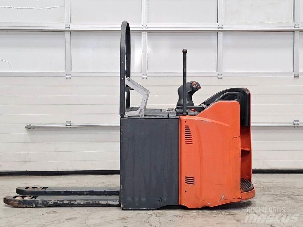 Linde T20SP-02 Låglyftare utan plattform