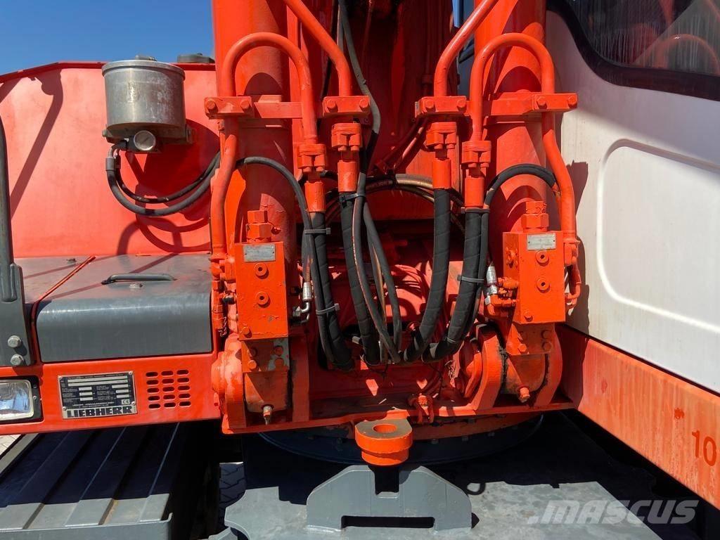 Liebherr A 900 C Hjulgrävare