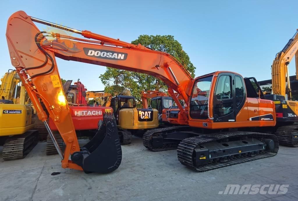 Doosan DX 225 LC Bandgrävare