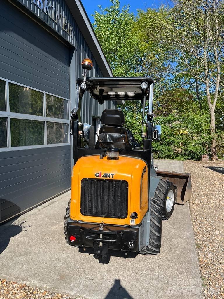 GiANT 337T Minilastare