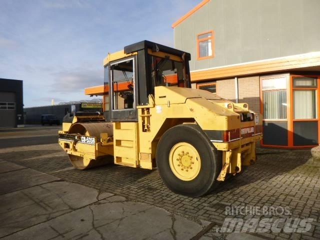 CAT CB 535 B Kombivältar
