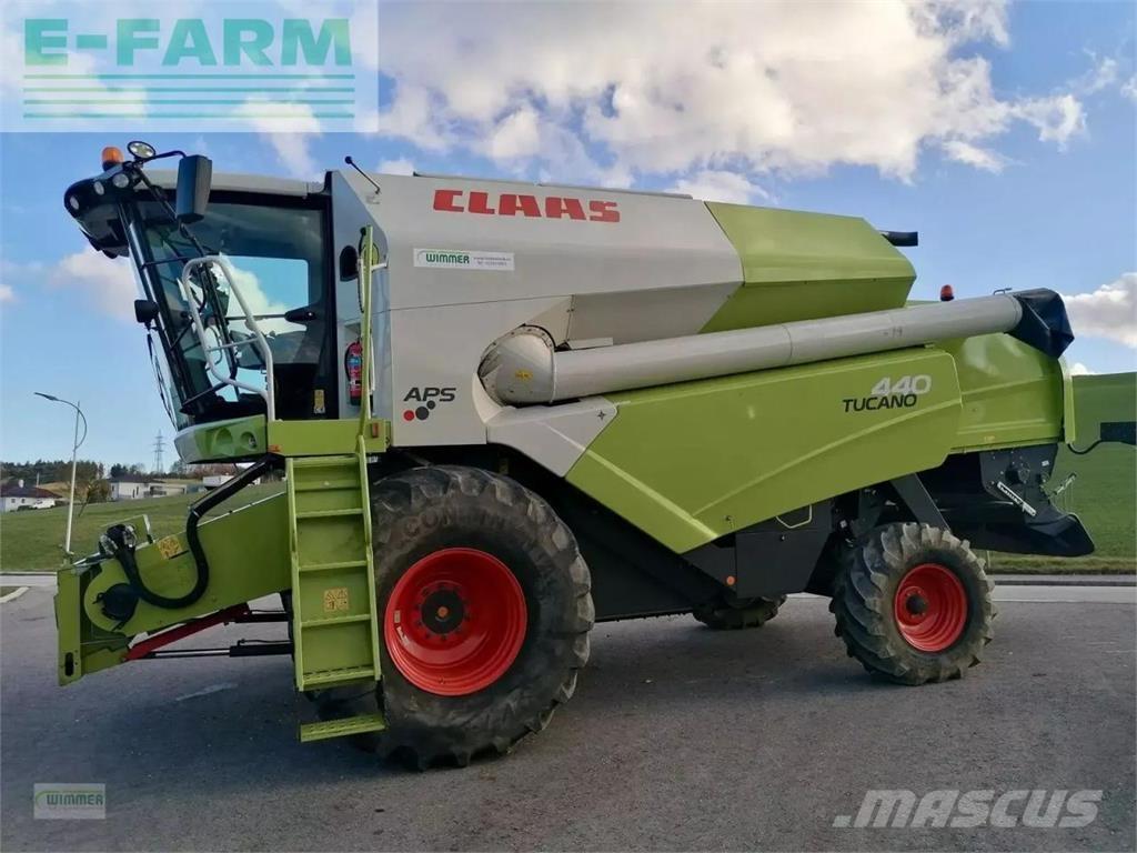 CLAAS tucano 440 Skördetröskor