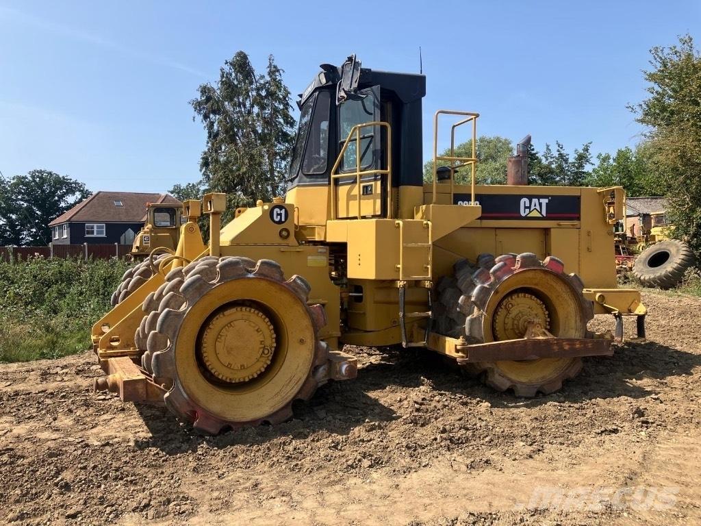 CAT 825 C Jordkompaktorer
