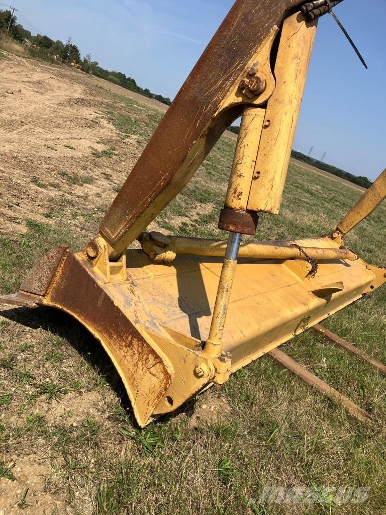 CAT 825 C Jordkompaktorer