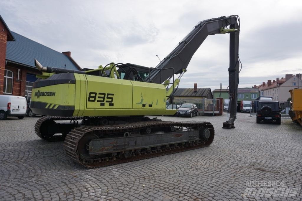 Sennebogen 835 Avfalls / industri hantering