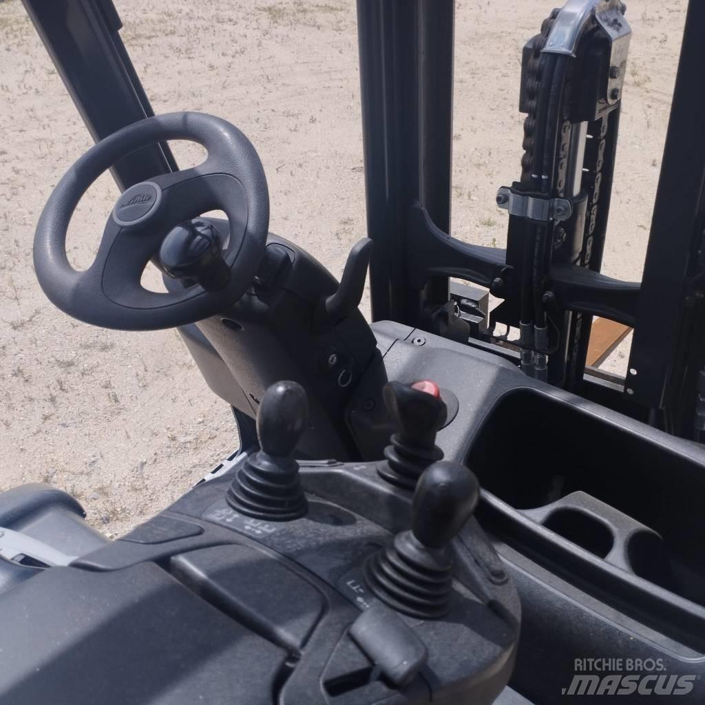 Linde E 16 Elmotviktstruckar