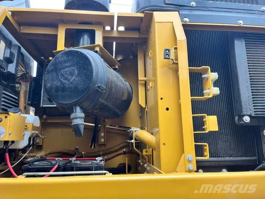 CAT 336 D L Bandgrävare