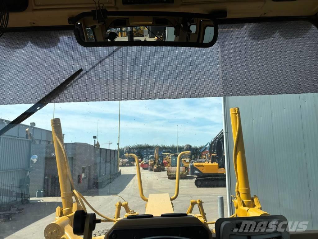 CAT 140H Väghyvlar