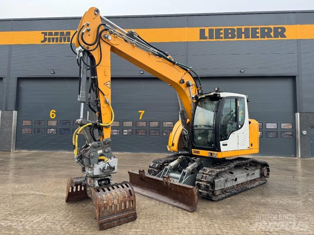 Liebherr R914 Bandgrävare