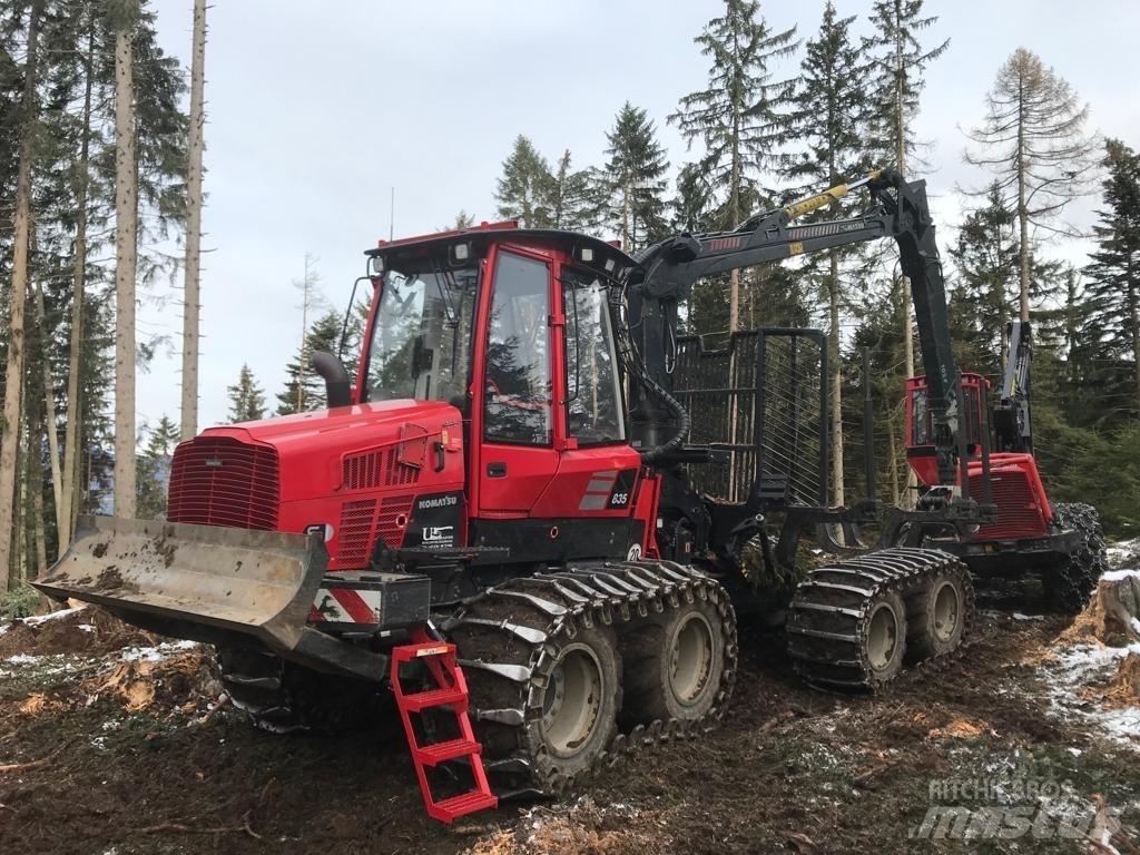 Komatsu 835 Skotare
