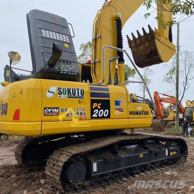 Komatsu PC 200 Bandgrävare